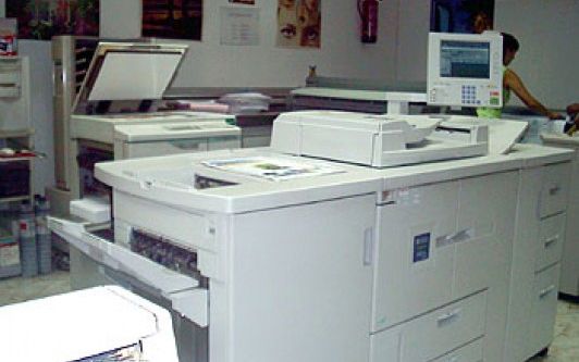 Centro del carnet Gran Vía impresora industrial